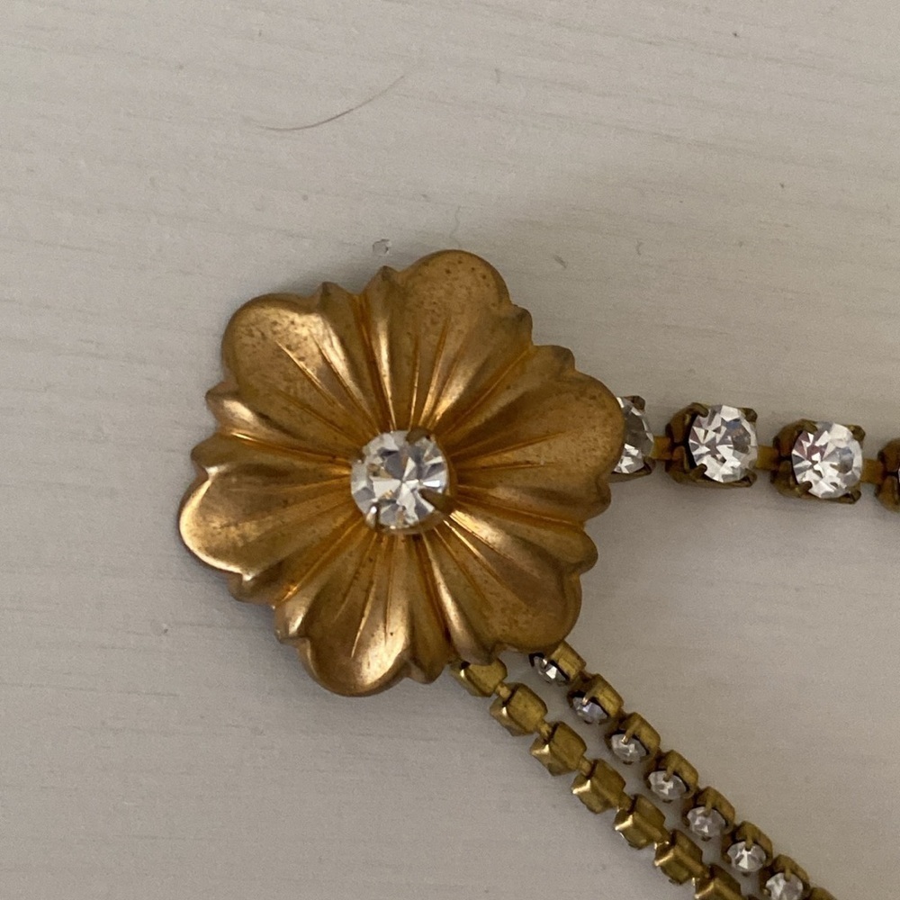 Mignonne Handmade Gold Flower Sparkly Hair Chain Accessory